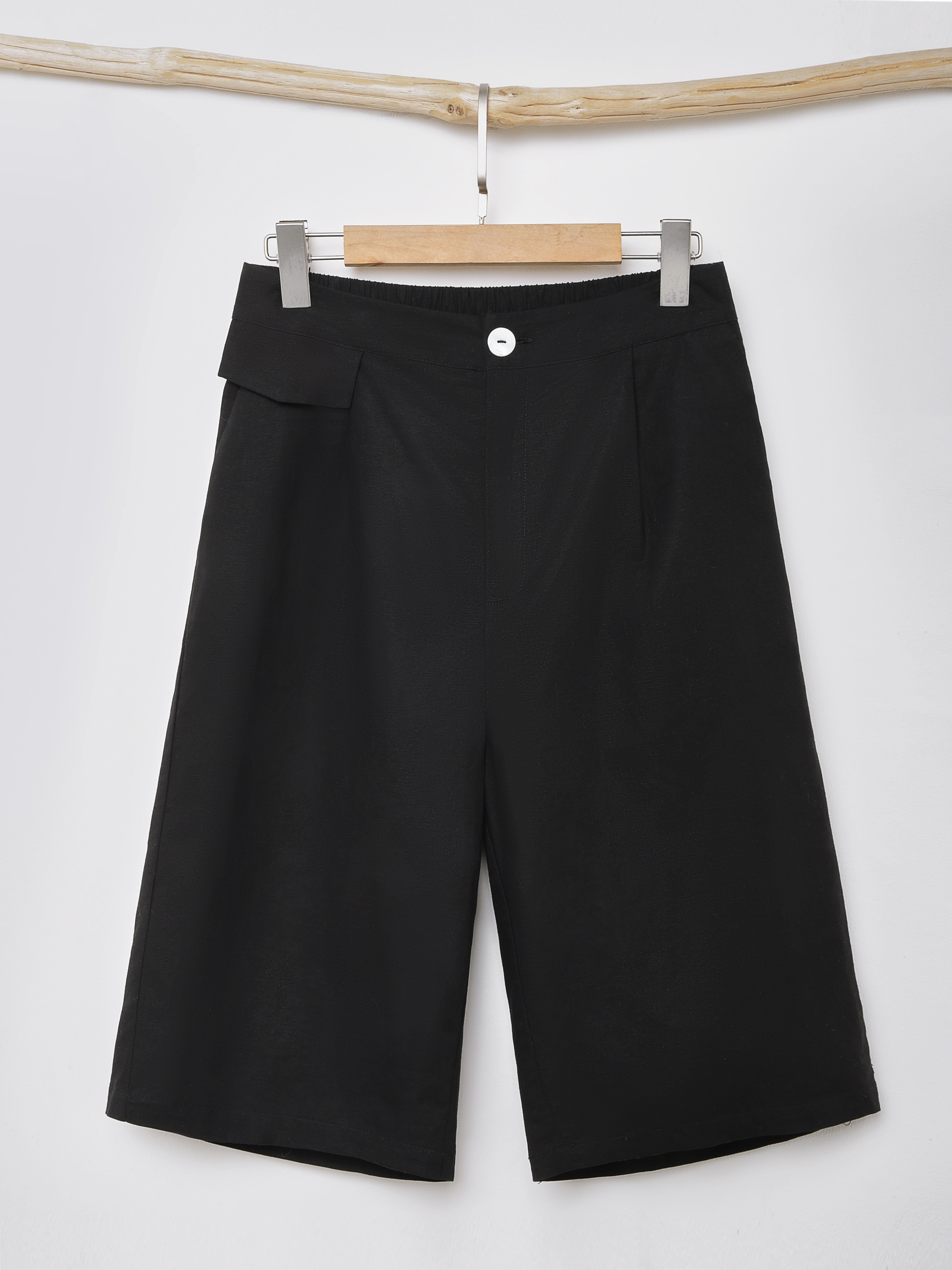 Linen Plain Pocket Design Shorts